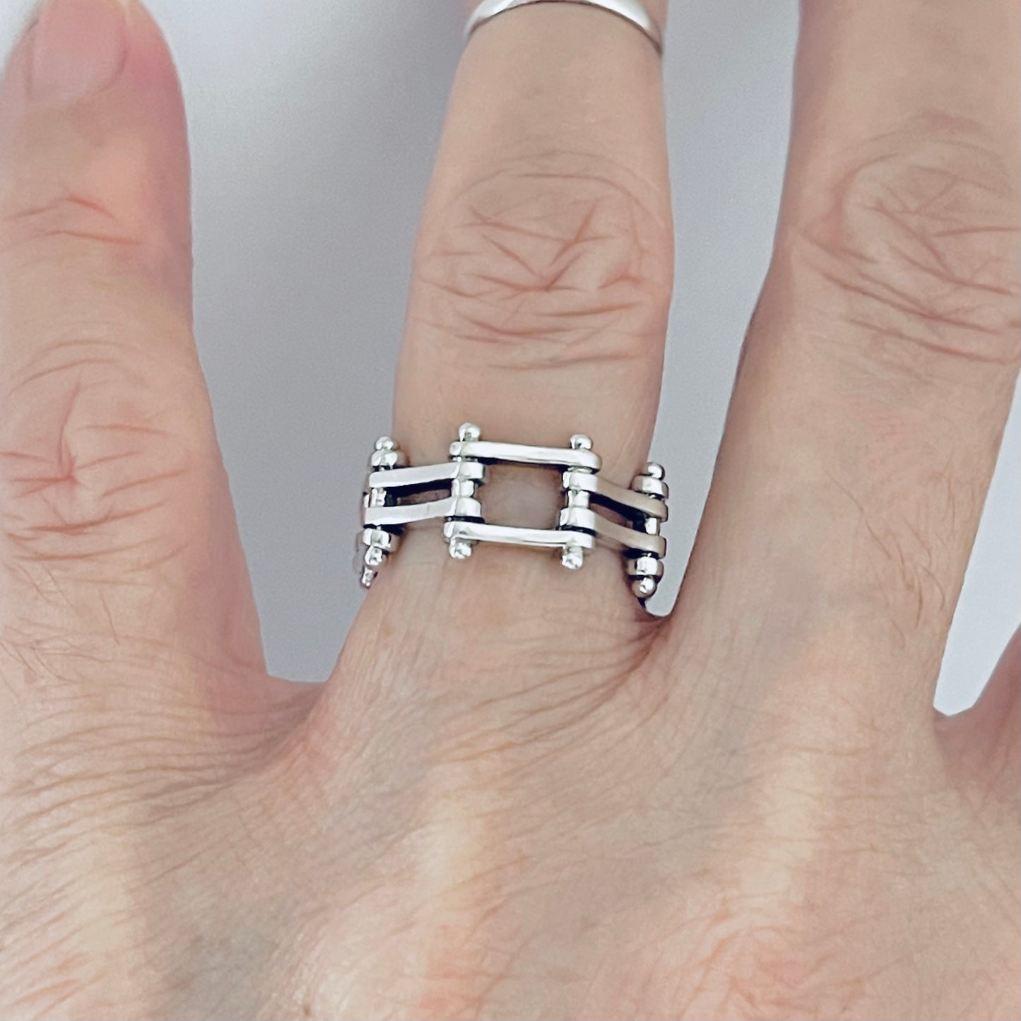 925 Sterling Silver Unisex Eternity Bicycle Chain Ring | Bold Bike Link Wedding Band