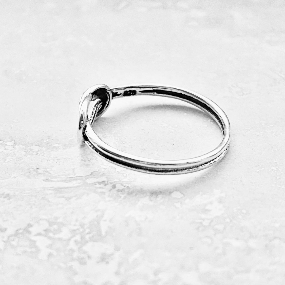 925 Sterling Silver Dainty Interlocking Loop Knot Ring with Connected Split Band