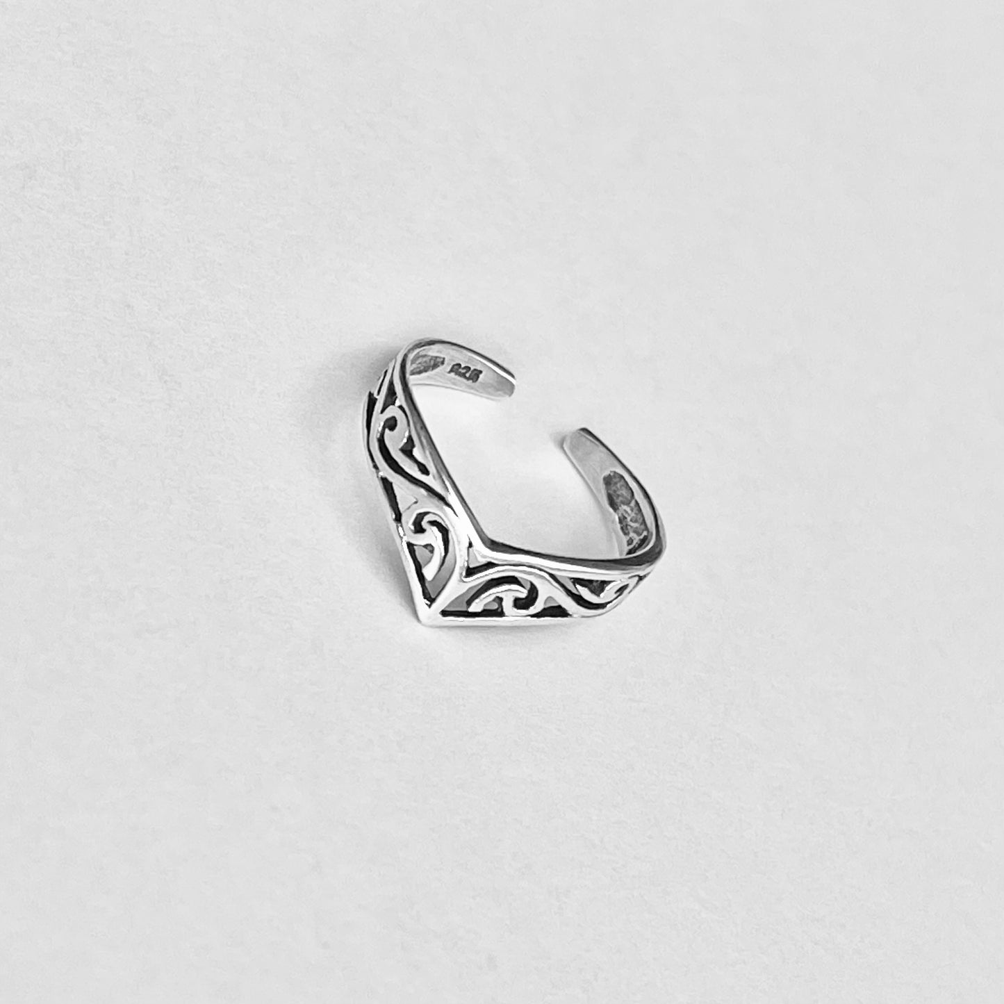 Sterling Silver Filigree Chevron Toe Ring, V Shape Jewelry, Midi Rings