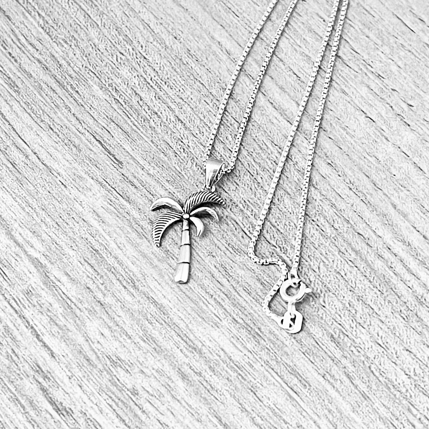 Sterling Silver Small Palm Tree Necklace – Minimalist Tropical Pendant Chain