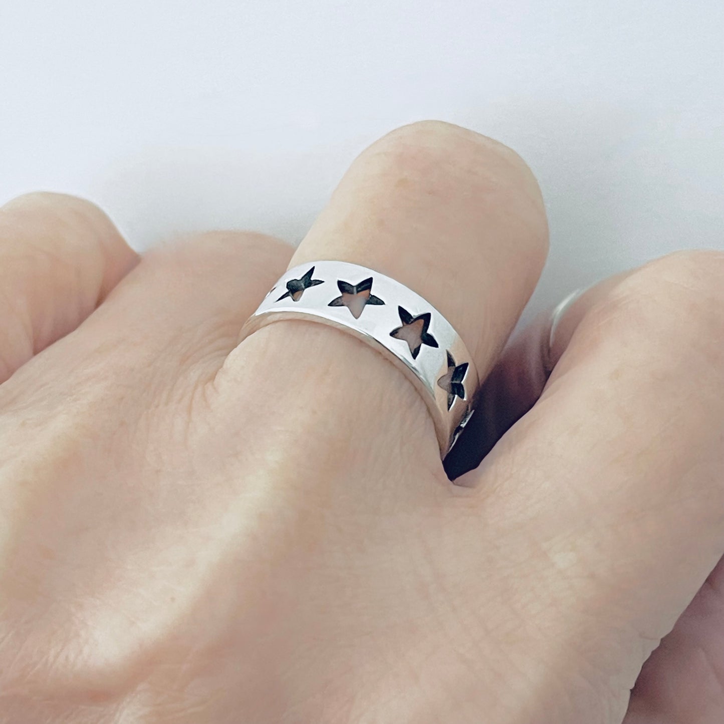 925 Sterling Silver Unisex Eternity Cut Out Star Ring, Stackable Wedding Bands, Celestial Jewelry