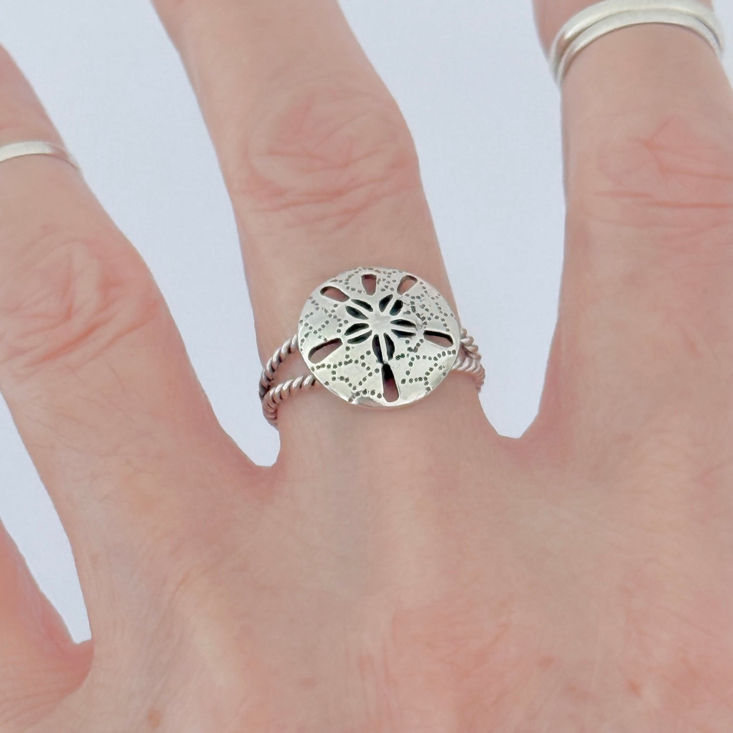 Sterling Silver Large Sand Dollar Ring with Rope Band, Star Ring, Silver Rings, Seashell, Ocean Shells