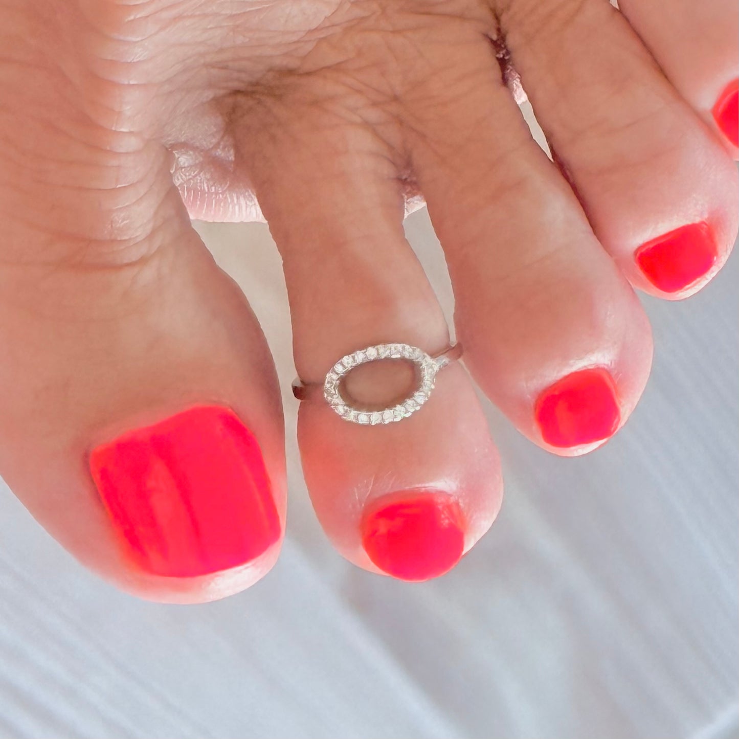 925 Sterling Silver Halo CZ Toe Ring | Dainty Open Circle & Midi Rings