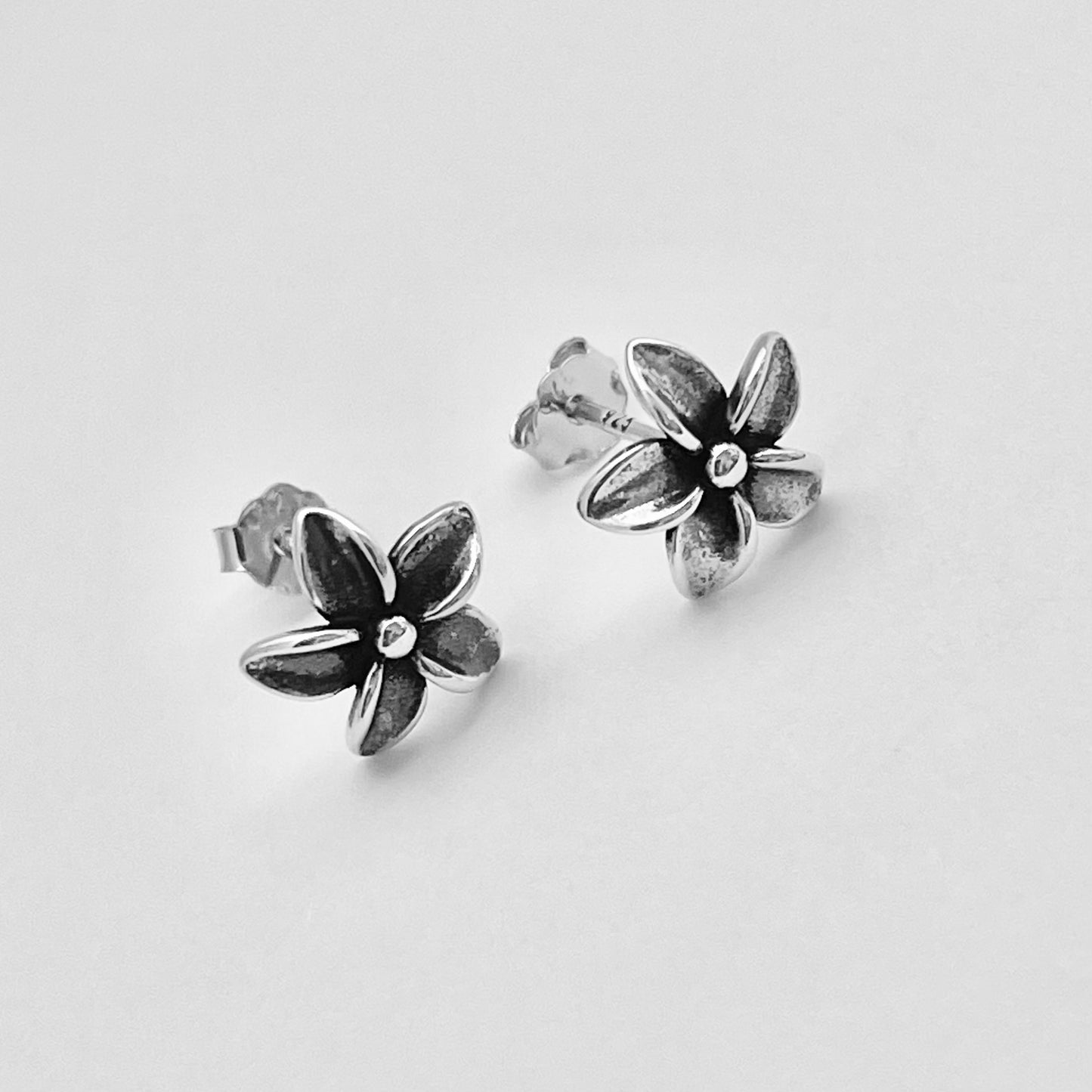 Sterling Silver Plumeria Stud Earrings, Silver Earring, Hawaii Flower, Lei Flowers