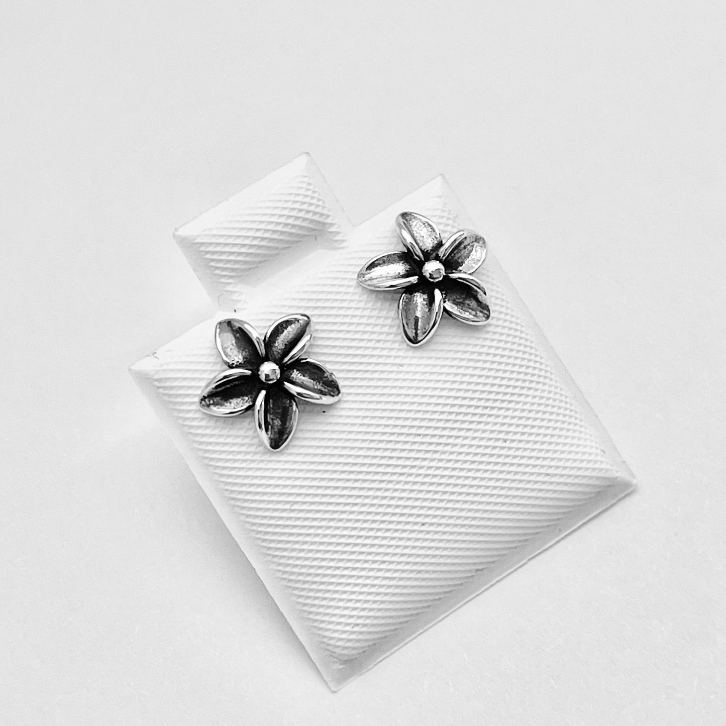 Sterling Silver Plumeria Stud Earrings, Silver Earring, Hawaii Flower, Lei Flowers