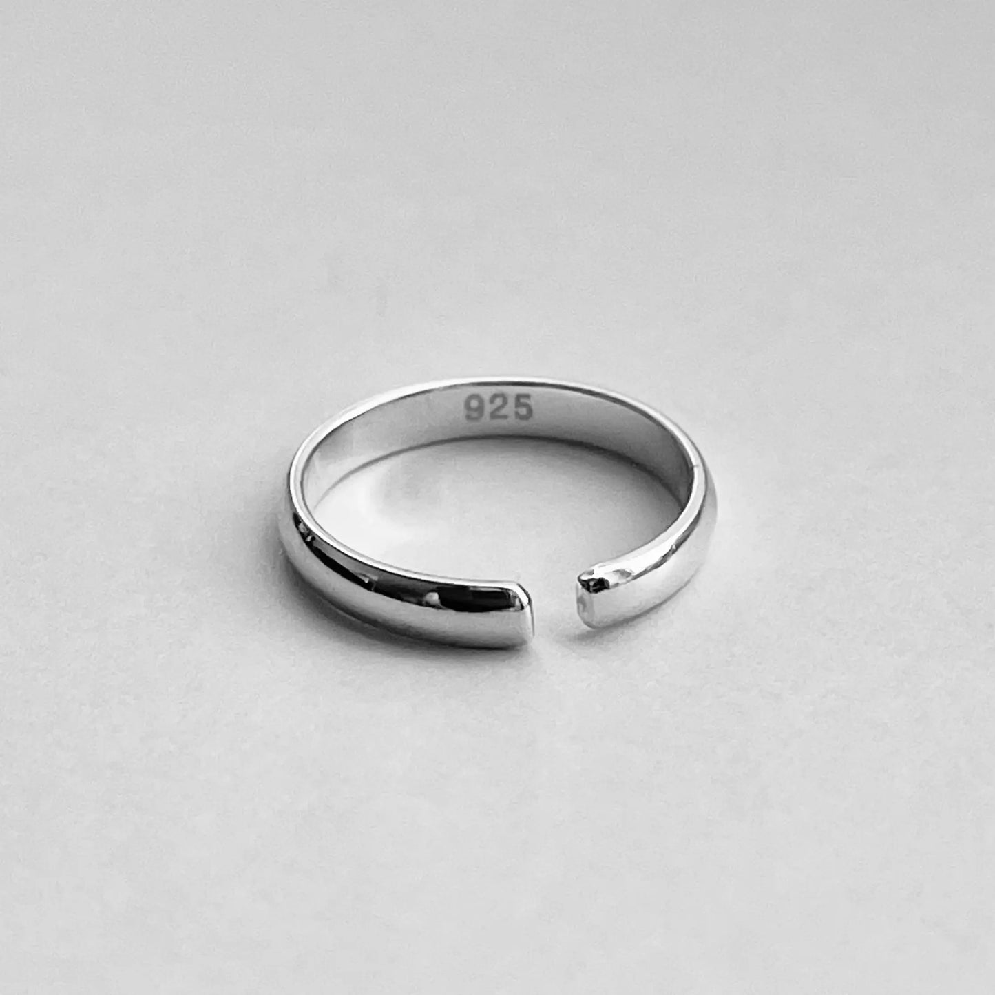 925 Sterling Silver Plain 2.5mm Band Toe Ring | Adjustable Minimalist Silver Rings