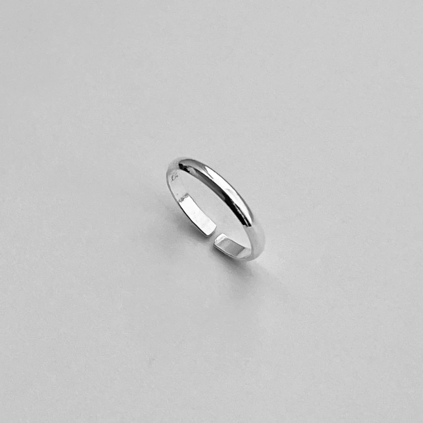 925 Sterling Silver Plain 2mm Band Toe Ring | Adjustable Minimalist Silver Rings