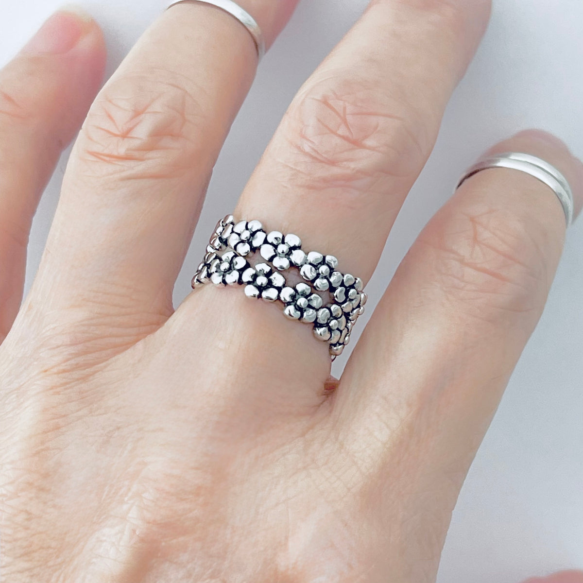 925 Sterling Silver Forget Me Not Flower Ring | Floral Stackable Wedding Silver Band
