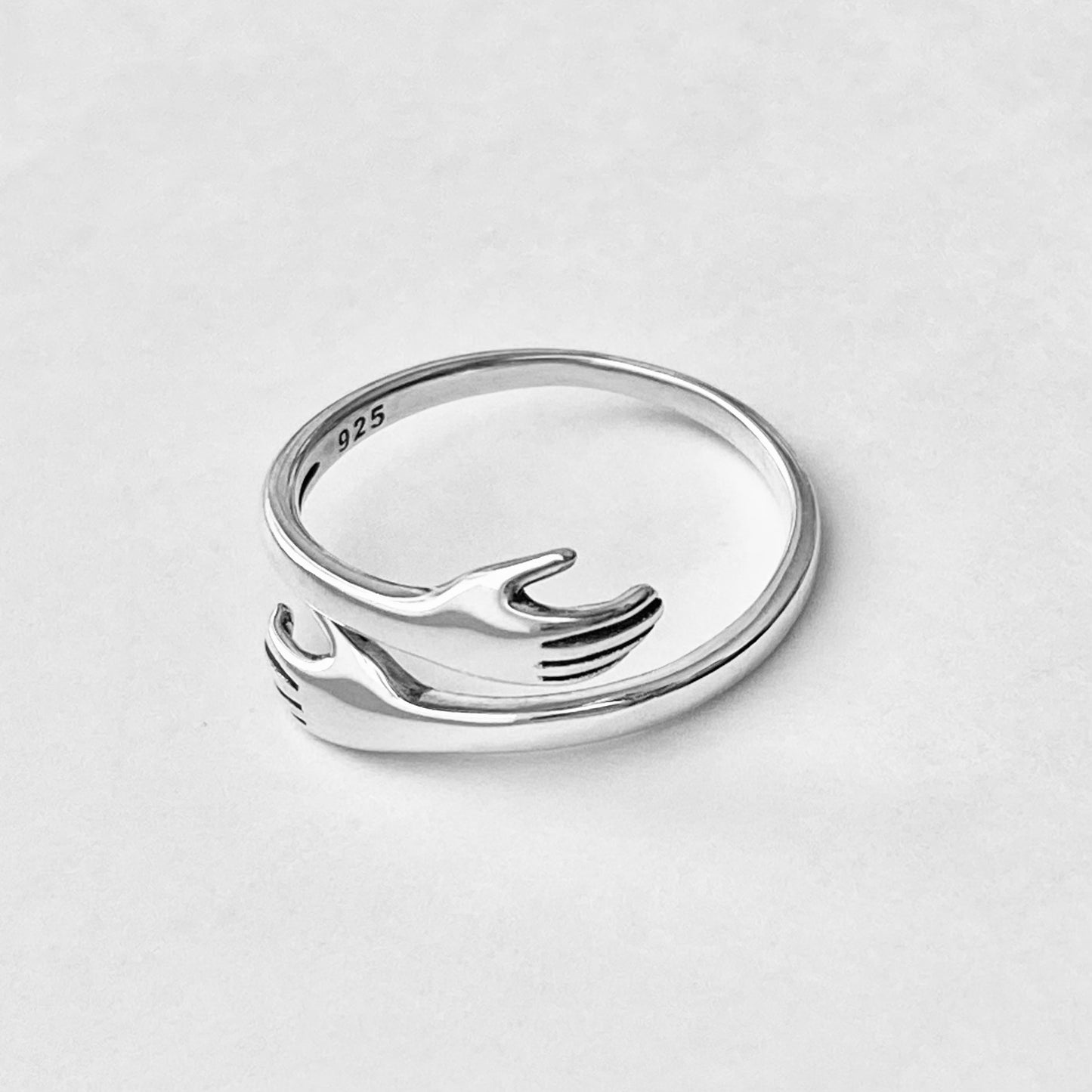 925 Sterling Silver Delicate Hugging Hand Ring | Wraparound Hug Love Minimalist Rings