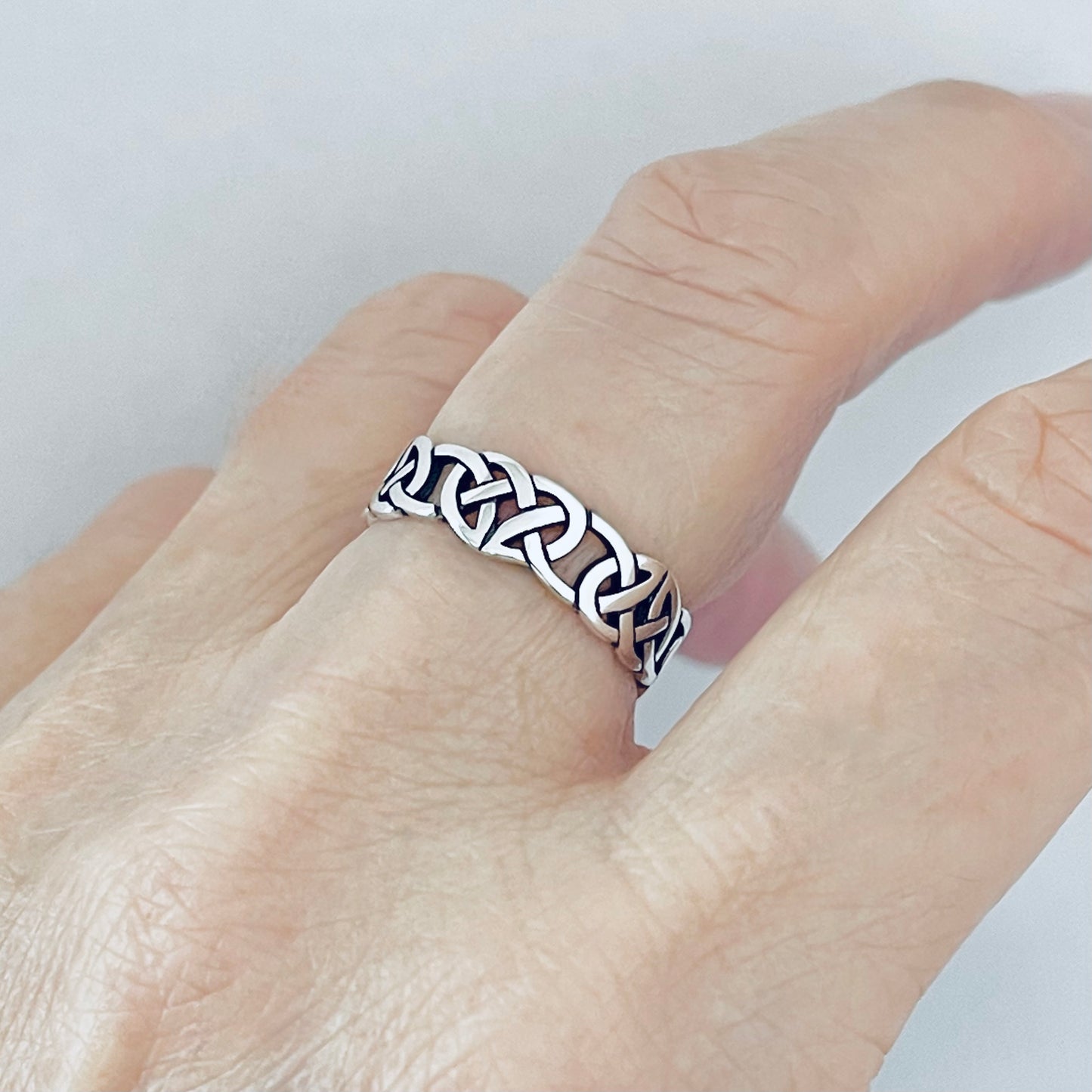 Sterling Silver Unisex Eternity Celtic Band Ring | Wedding & Love Knot Rings