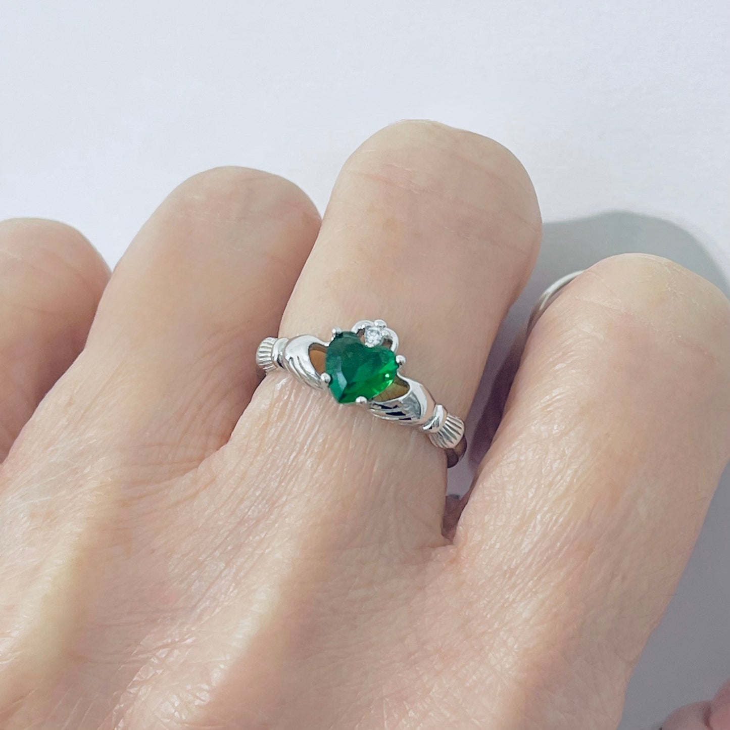 925 Sterling Silver Emerald CZ Heart Claddagh Ring | May Birthstone Irish Friendship Loyalty Rings