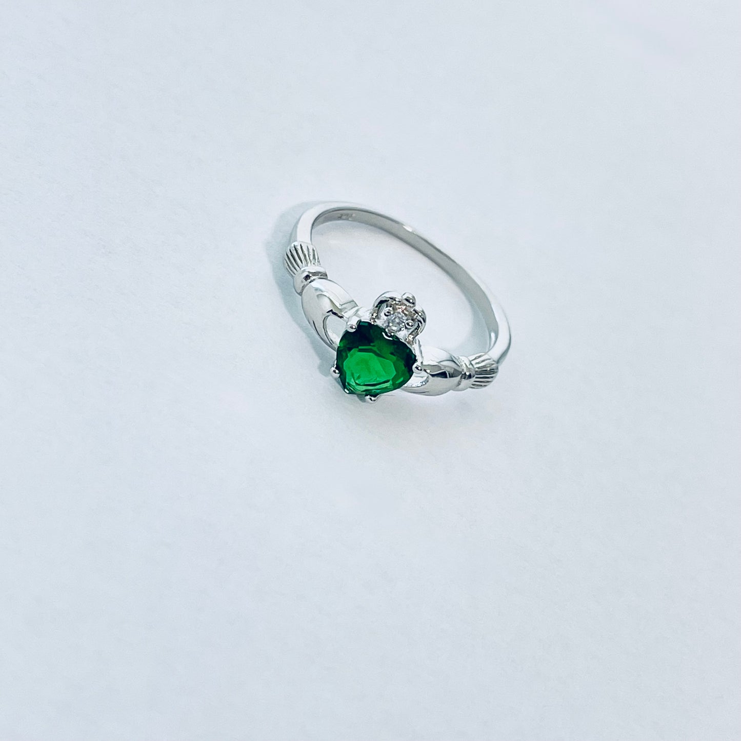 925 Sterling Silver Emerald CZ Heart Claddagh Ring | May Birthstone Irish Friendship Loyalty Rings