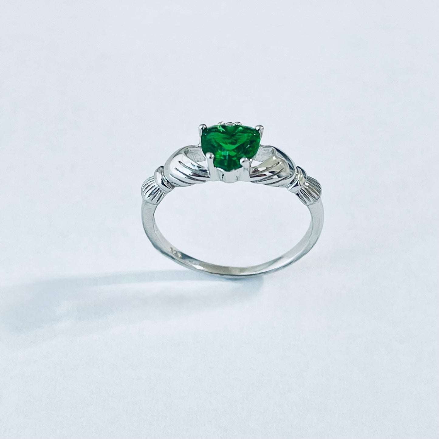 925 Sterling Silver Emerald CZ Heart Claddagh Ring | May Birthstone Irish Friendship Loyalty Rings