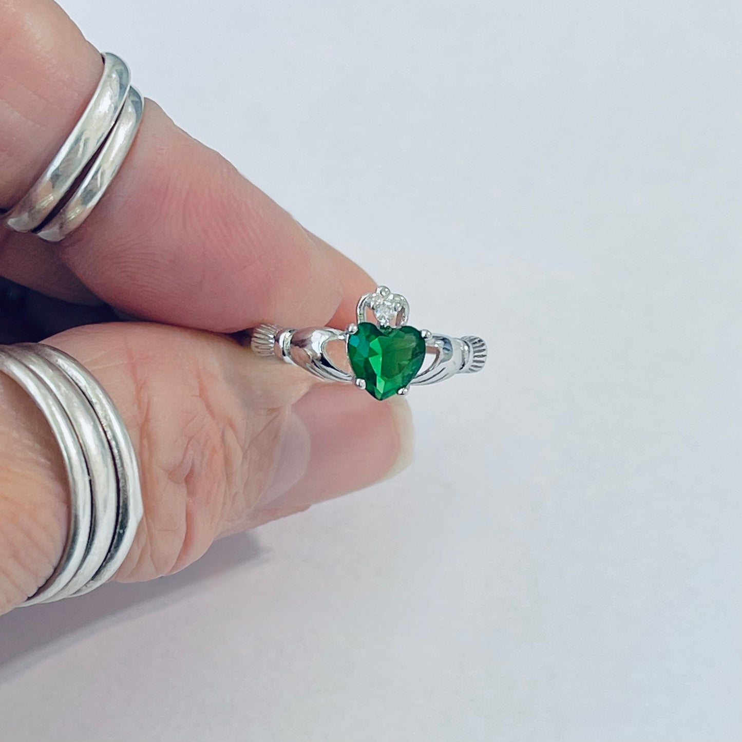 925 Sterling Silver Emerald CZ Heart Claddagh Ring | May Birthstone Irish Friendship Loyalty Rings