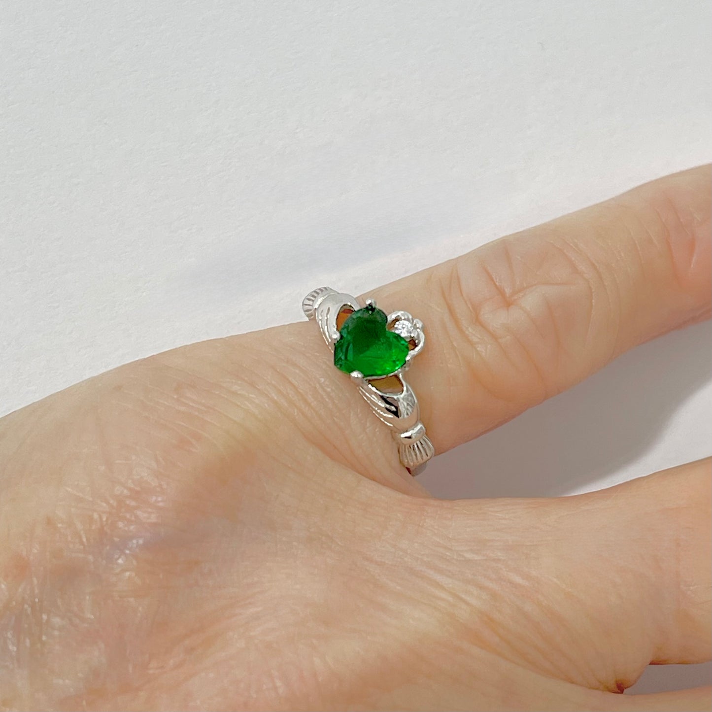 925 Sterling Silver Emerald CZ Heart Claddagh Ring | May Birthstone Irish Friendship Loyalty Rings