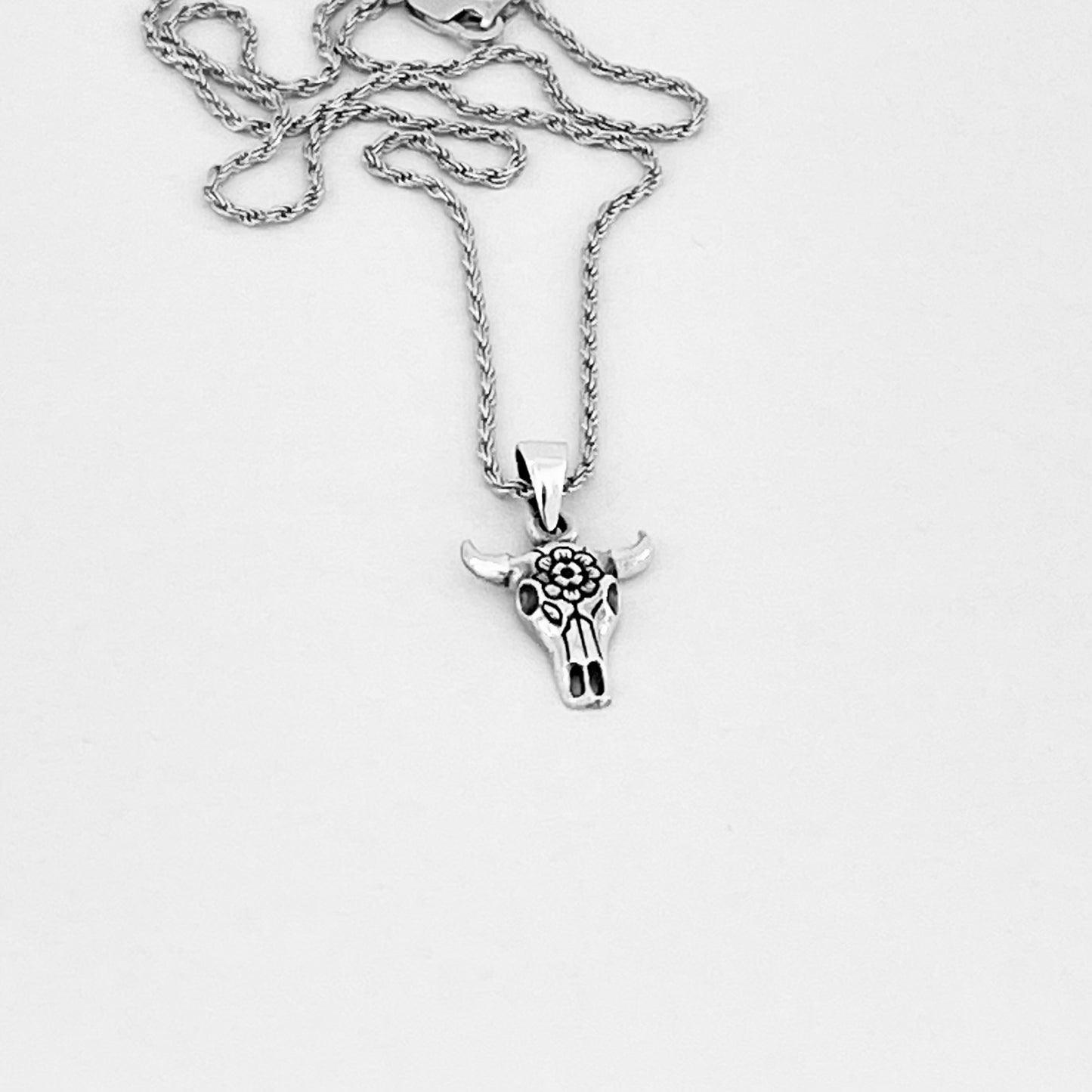 925 Sterling Silver Bull Skull Flower Necklace | Unisex Rodeo Silver Pendant and Chain