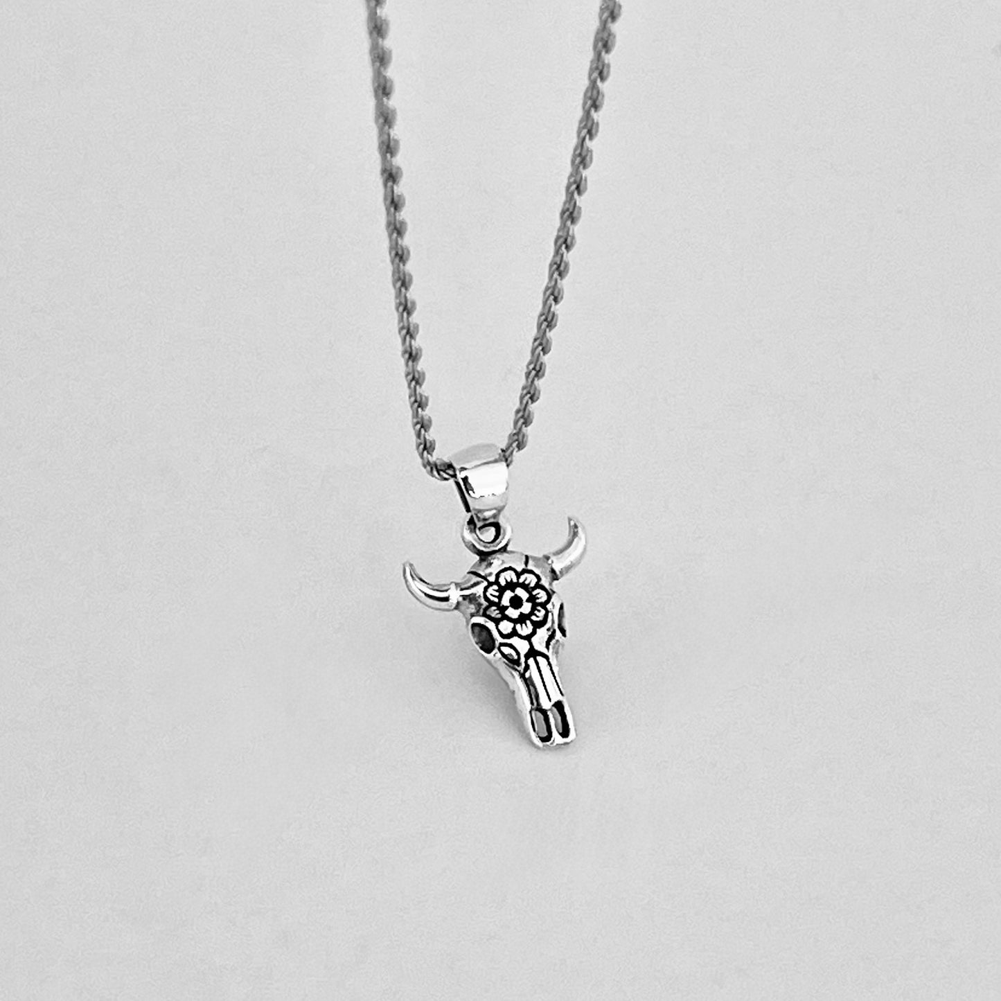 925 Sterling Silver Bull Skull Flower Necklace | Unisex Rodeo Silver Pendant and Chain