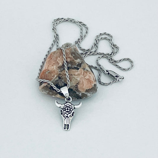 925 Sterling Silver Bull Skull Flower Necklace | Unisex Rodeo Silver Pendant and Chain