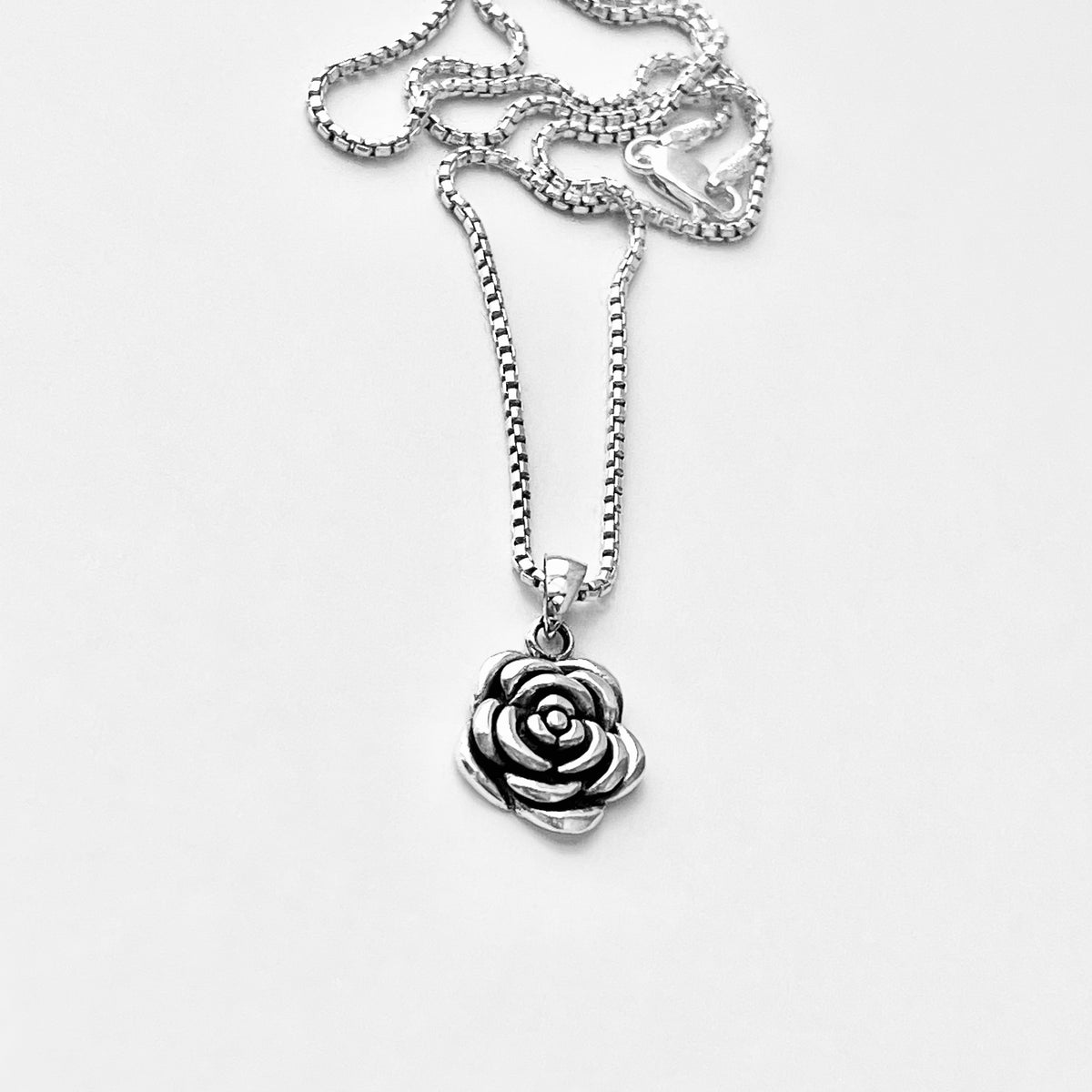 925 Sterling Silver Blooming Rose Bud Necklace | Love Roses Flower Pendant Silver Chain