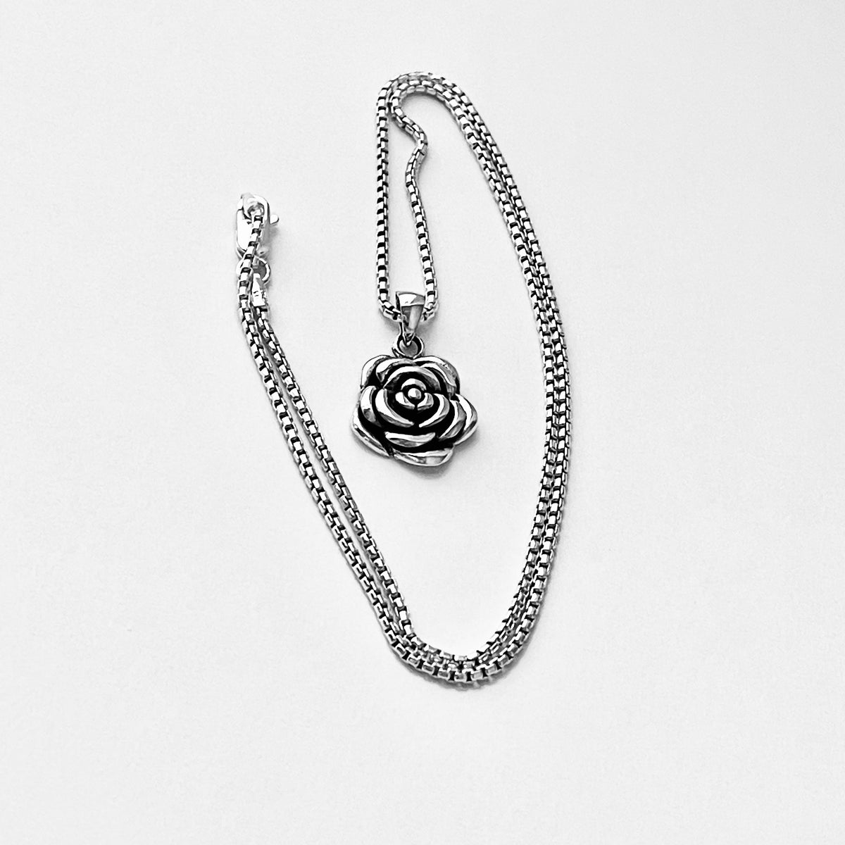 925 Sterling Silver Blooming Rose Bud Necklace | Love Roses Flower Pendant Silver Chain