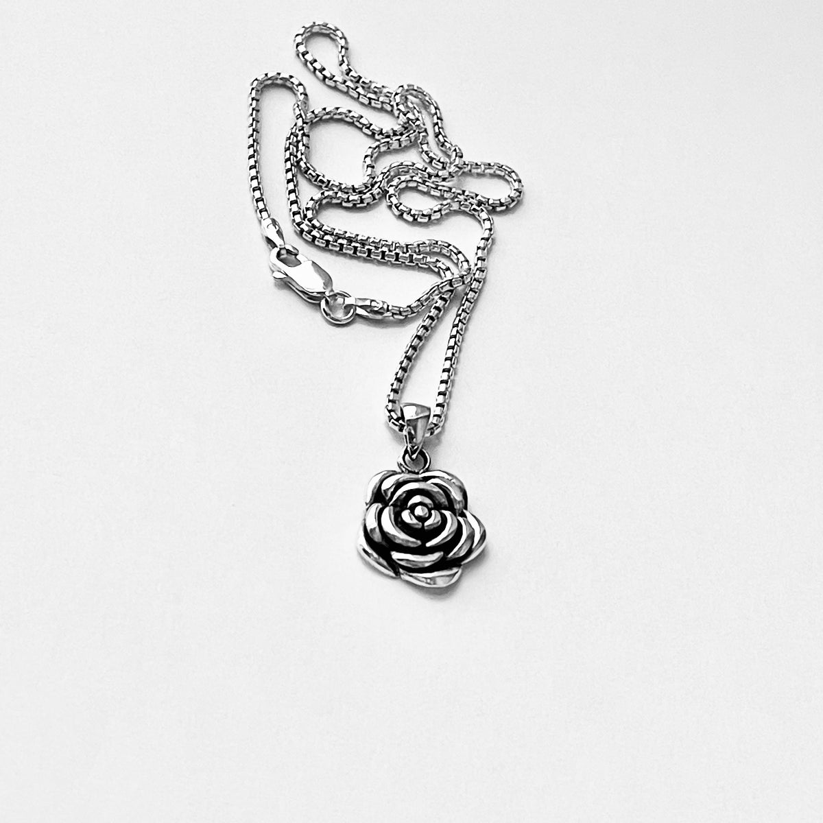 925 Sterling Silver Blooming Rose Bud Necklace | Love Roses Flower Pendant Silver Chain