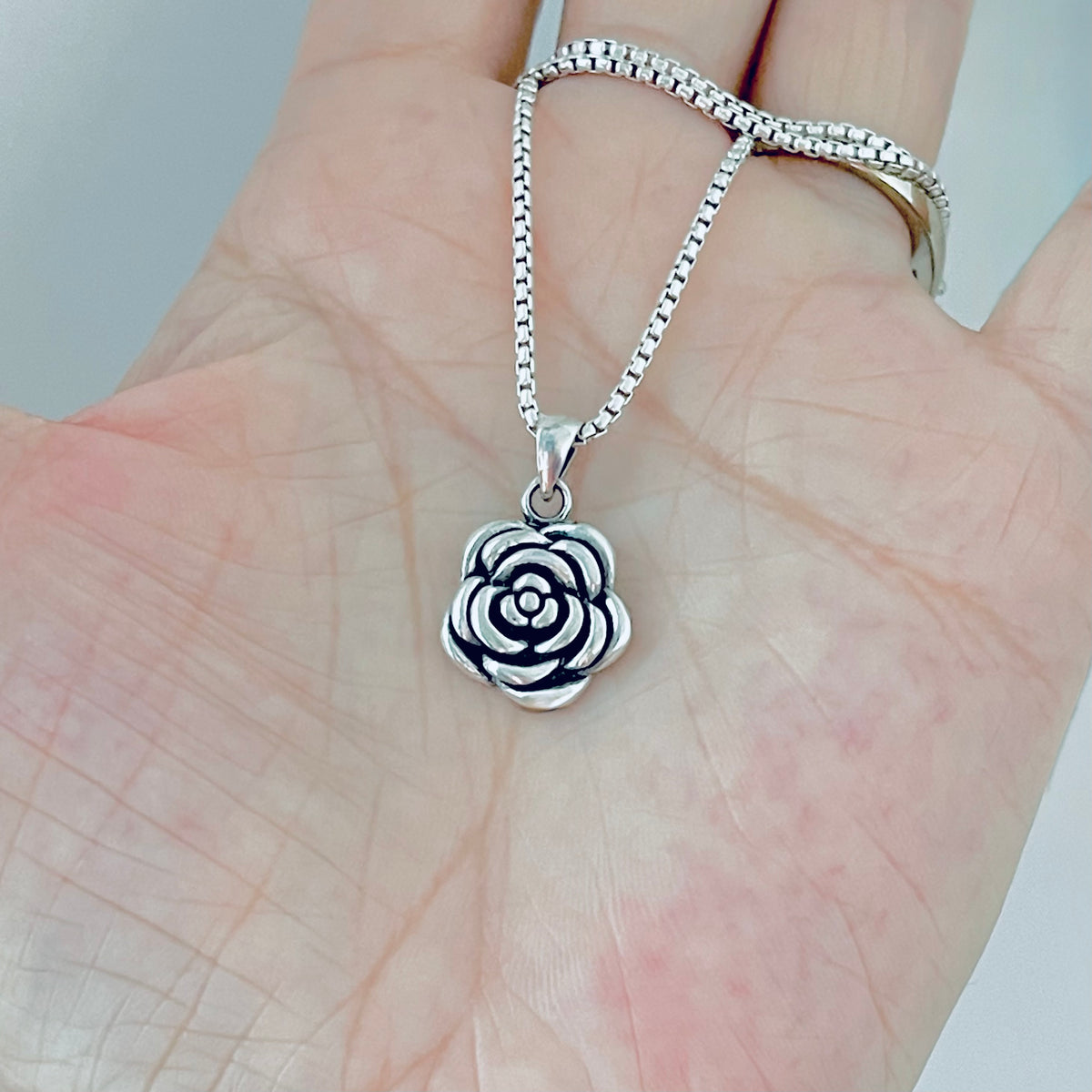 925 Sterling Silver Blooming Rose Bud Necklace | Love Roses Flower Pendant Silver Chain