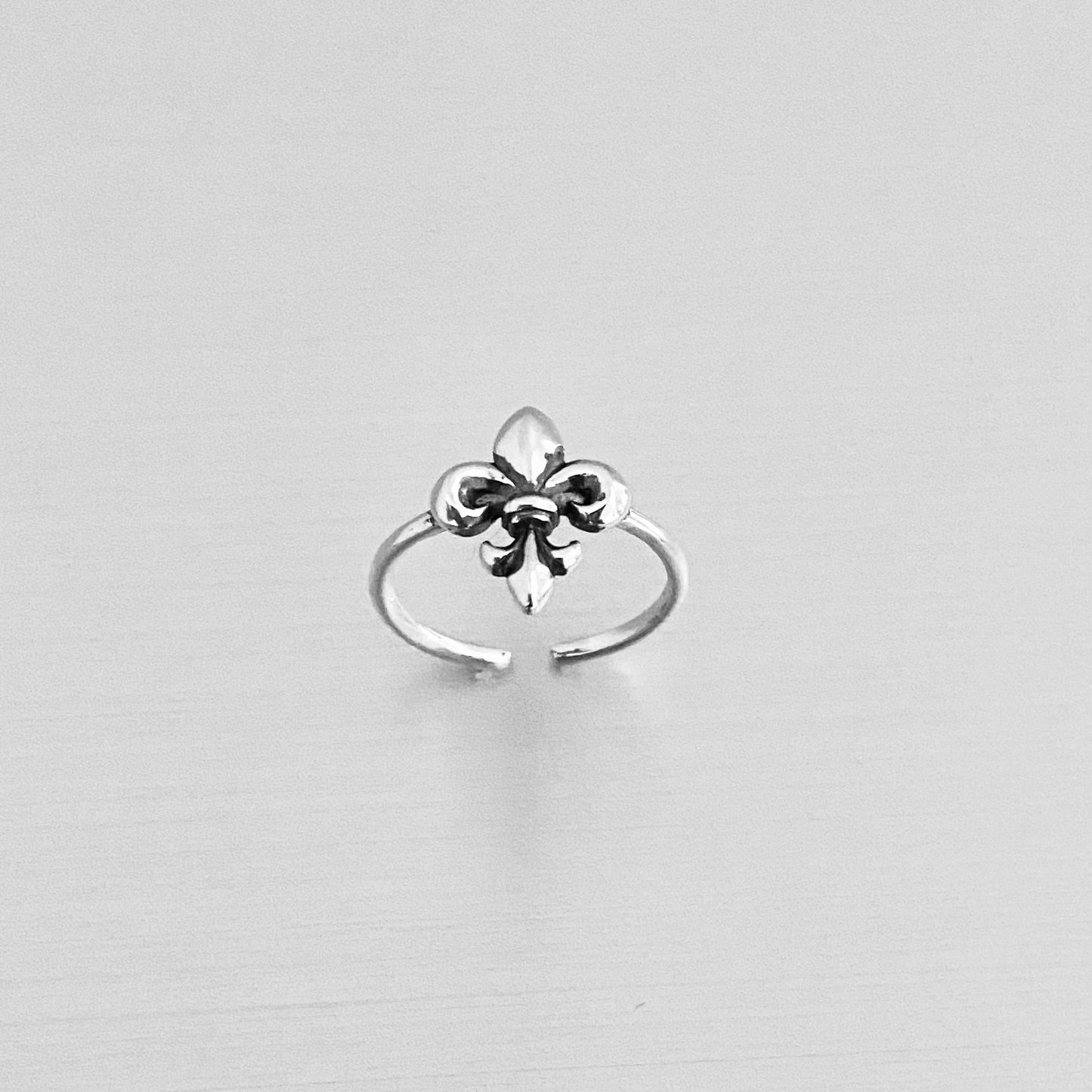 Sterling Silver Fleur De Lis Toe Ring, Saints Silver Rings, France Ring