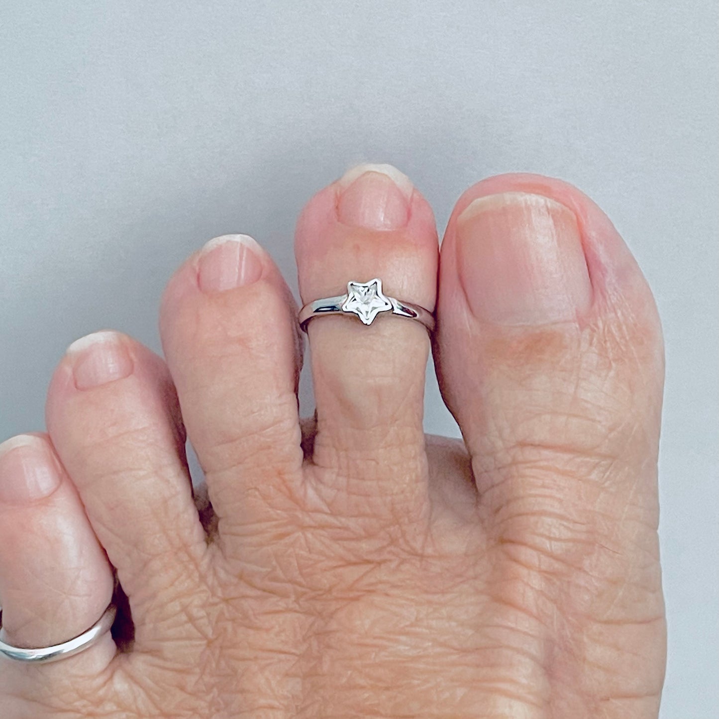 Sterling Silver Dainty CZ Star Toe Ring, Celestial Jewelry, Midi Rings