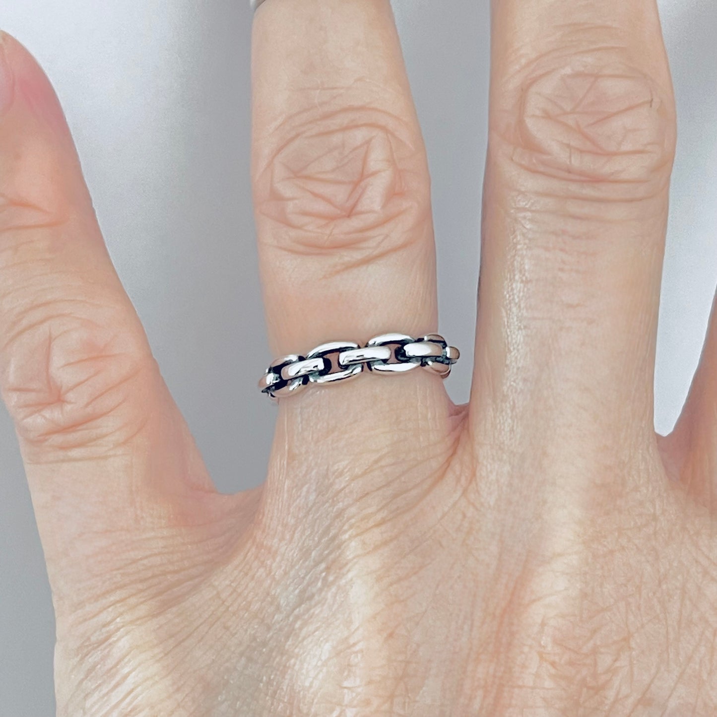 Sterling Silver Eternity Chain Link Ring – Unisex Stackable Wedding Silver Band
