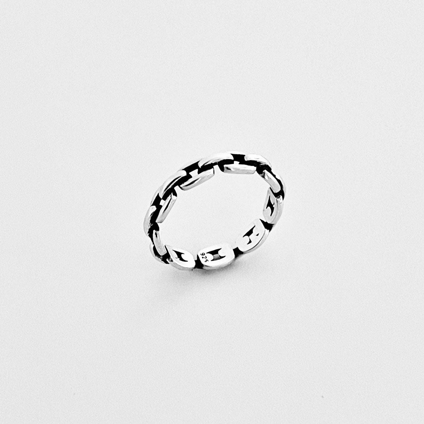 Sterling Silver Eternity Chain Link Ring – Unisex Stackable Wedding Silver Band