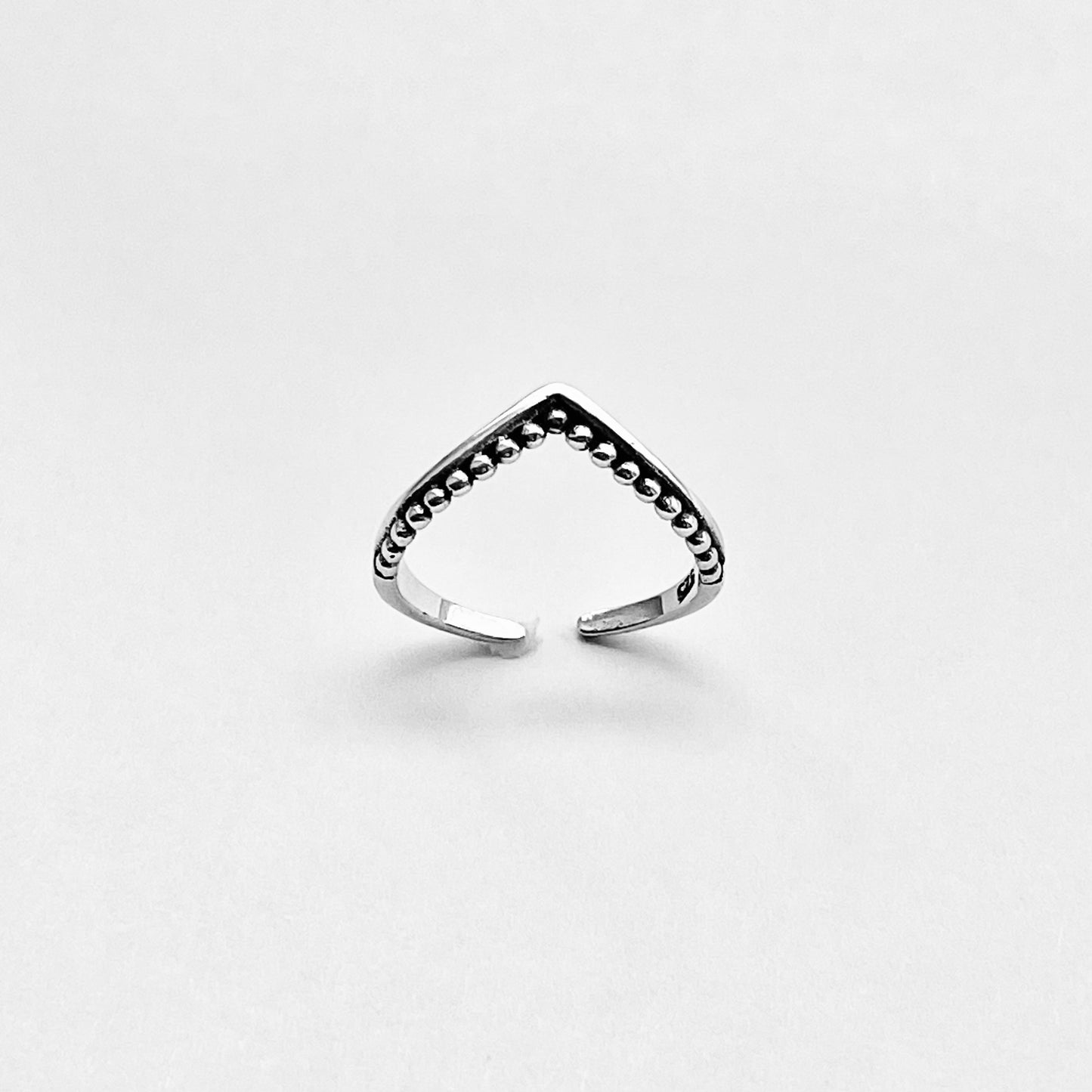 925 Sterling Silver V Shape Toe Ring with Dots | Dainty Chevron Silver Rings