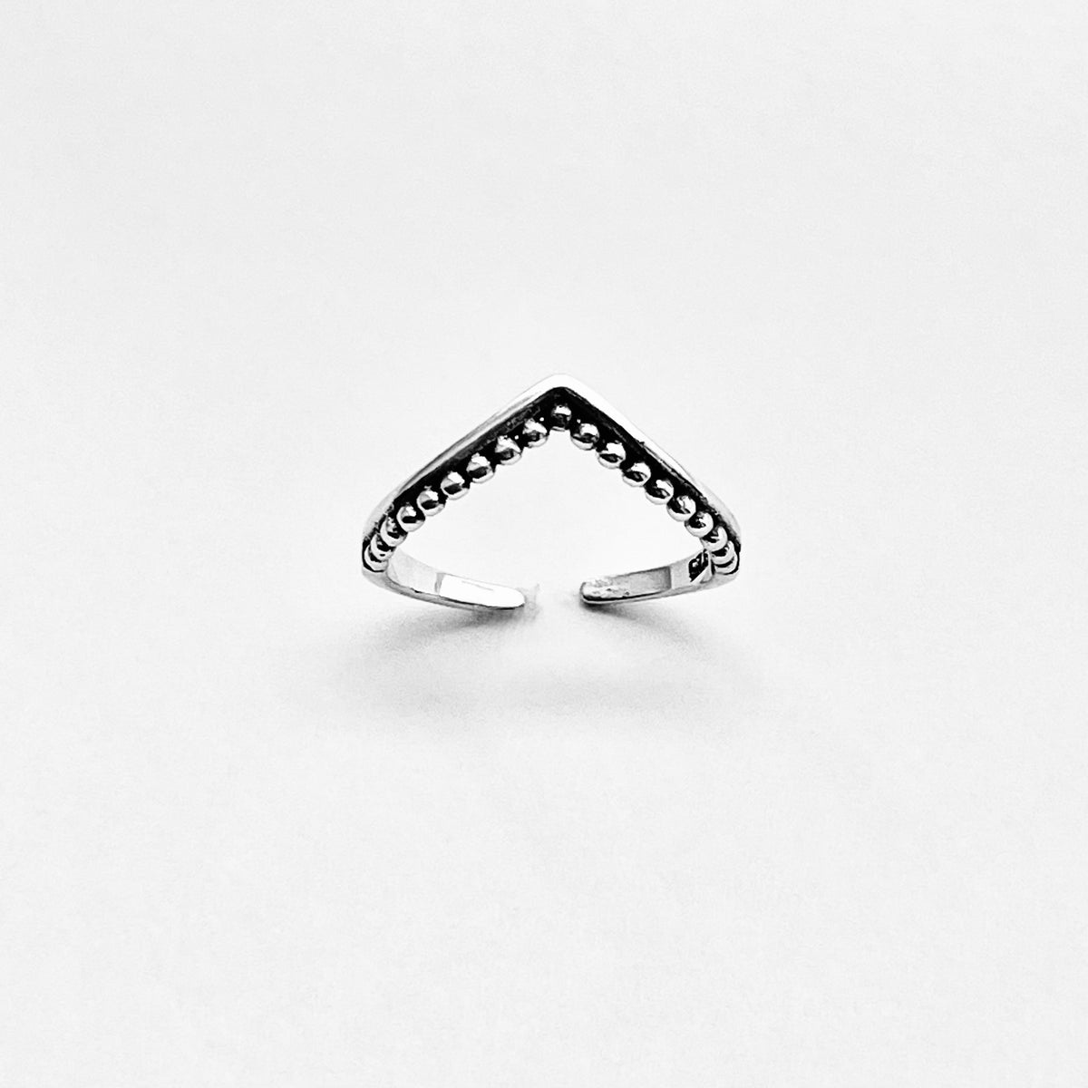 925 Sterling Silver V Shape Toe Ring with Dots | Dainty Chevron Silver Rings