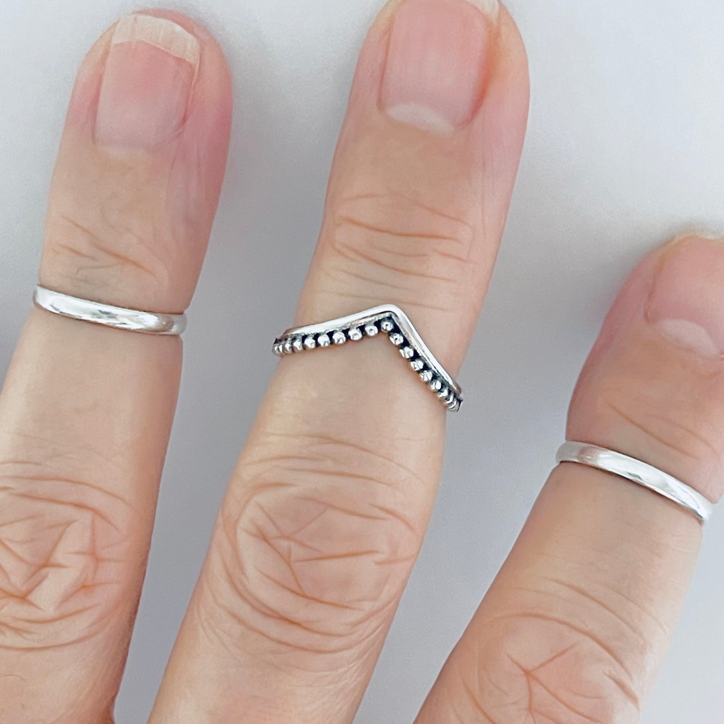 925 Sterling Silver V Shape Toe Ring with Dots | Dainty Chevron Silver Rings