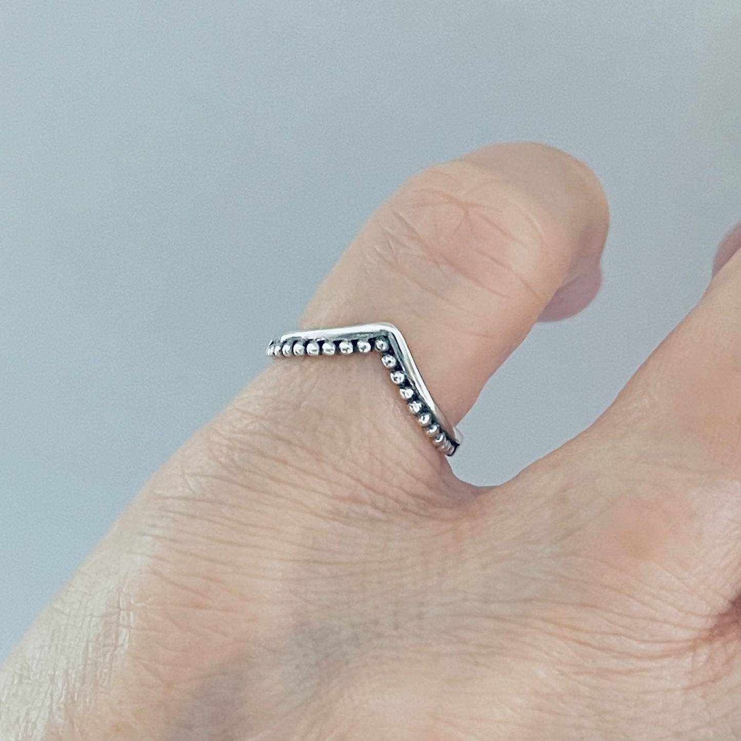 925 Sterling Silver V Shape Toe Ring with Dots | Dainty Chevron Silver Rings