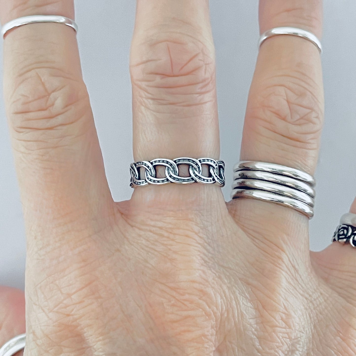 925 Sterling Silver Eternity Round Dot Chain Link Ring | Unisex Jewelry, Stackable Wedding Band
