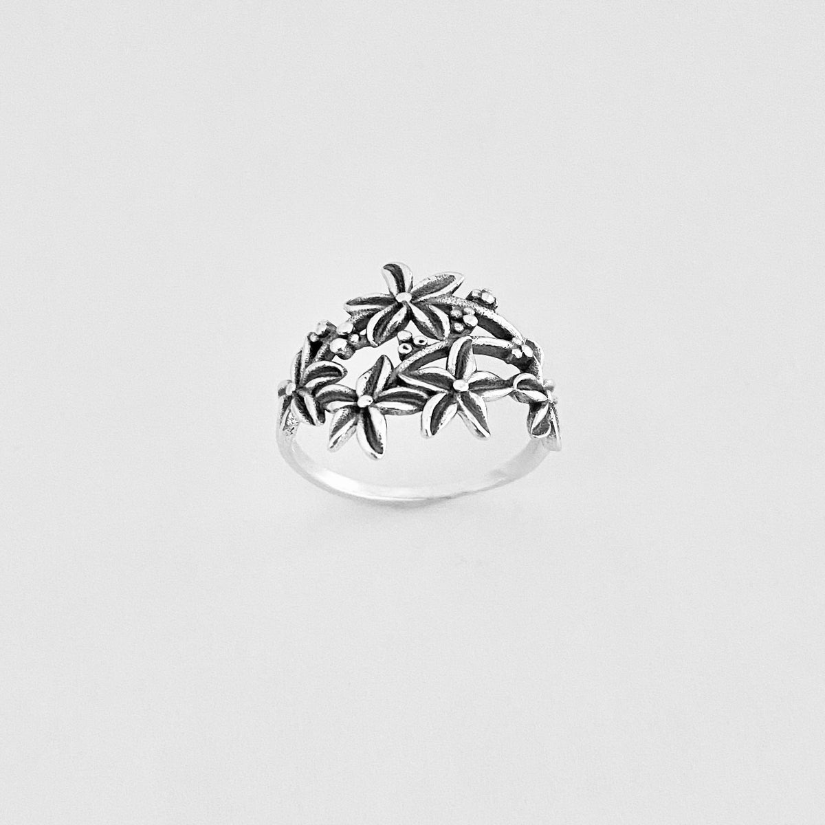 Sterling Silver Bouquet of Lilies Flower Ring  – Dainty Statement Floral Lily Silver Rings