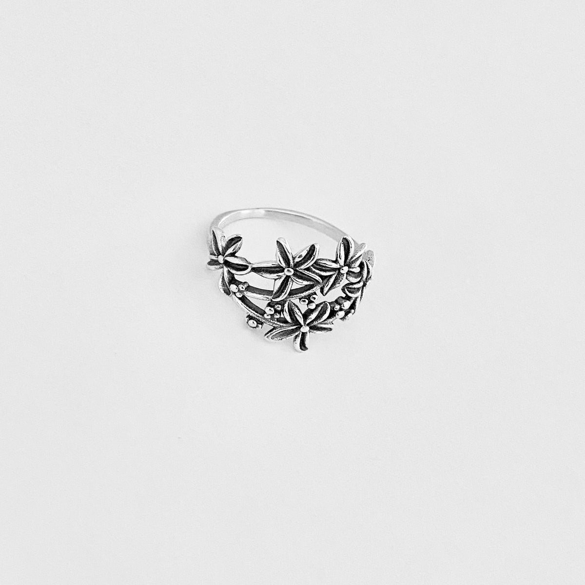 Sterling Silver Bouquet of Lilies Flower Ring  – Dainty Statement Floral Lily Silver Rings