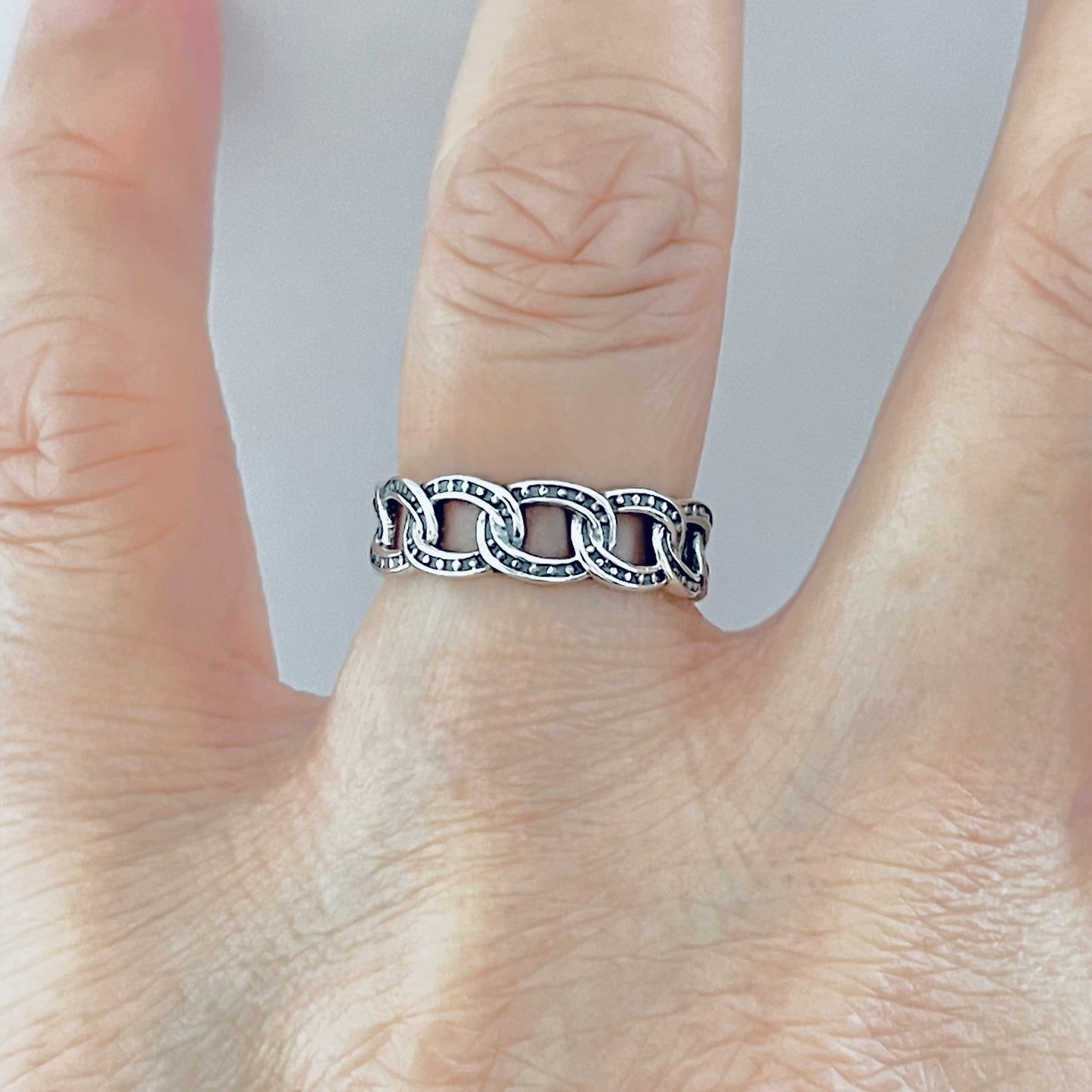 925 Sterling Silver Eternity Round Dot Chain Link Ring | Unisex Jewelry, Stackable Wedding Band
