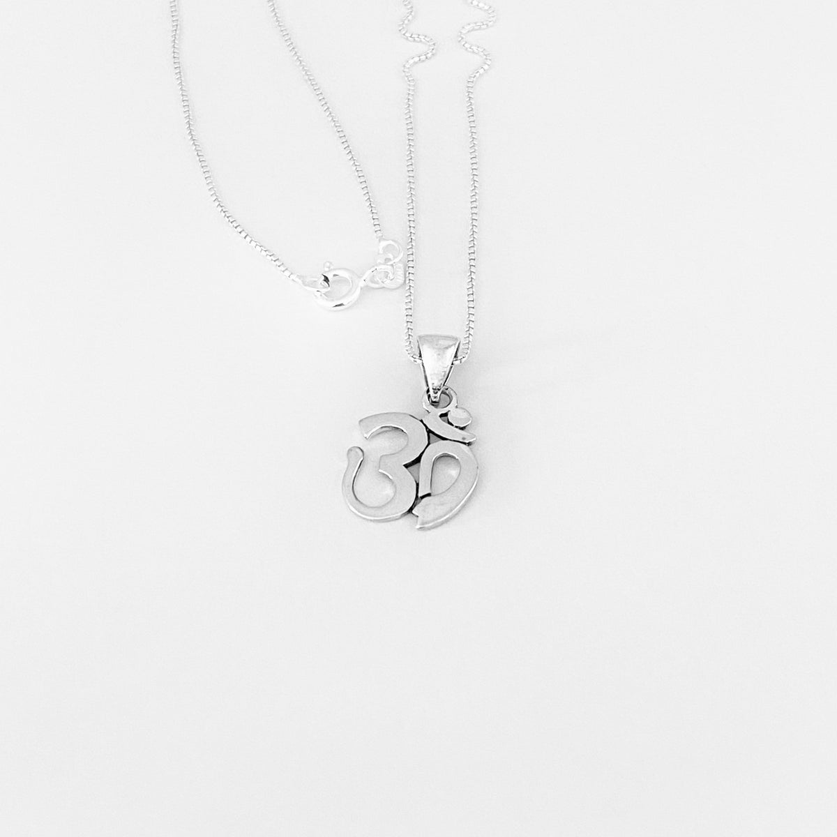 925 Sterling Silver Small Classic OM Necklace – Yoga Spiritual Pendant Silver Chain