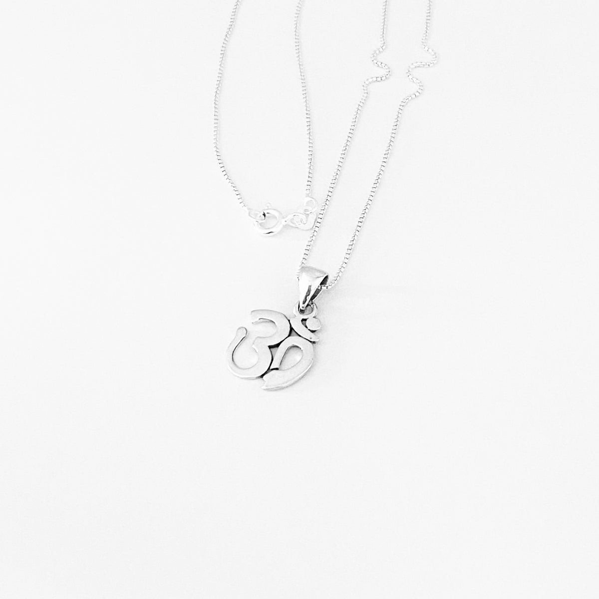 925 Sterling Silver Small Classic OM Necklace – Yoga Spiritual Pendant Silver Chain