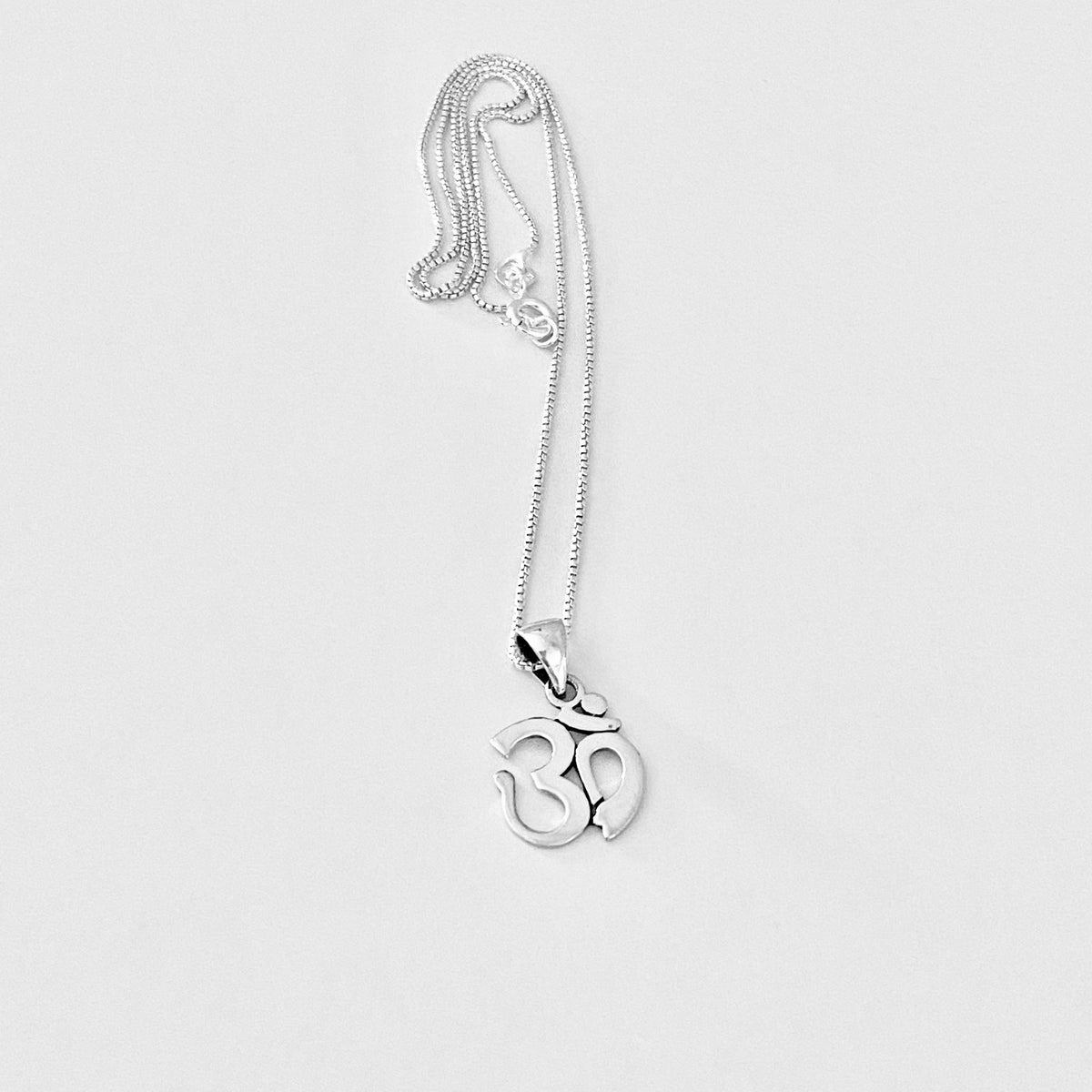 925 Sterling Silver Small Classic OM Necklace – Yoga Spiritual Pendant Silver Chain