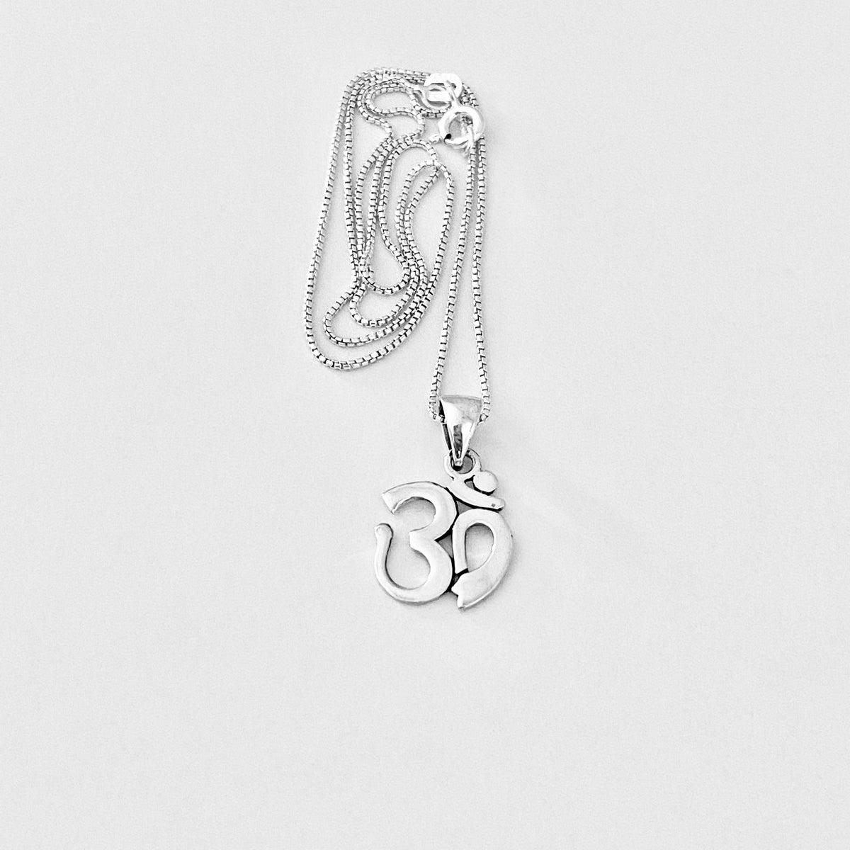 925 Sterling Silver Small Classic OM Necklace – Yoga Spiritual Pendant Silver Chain