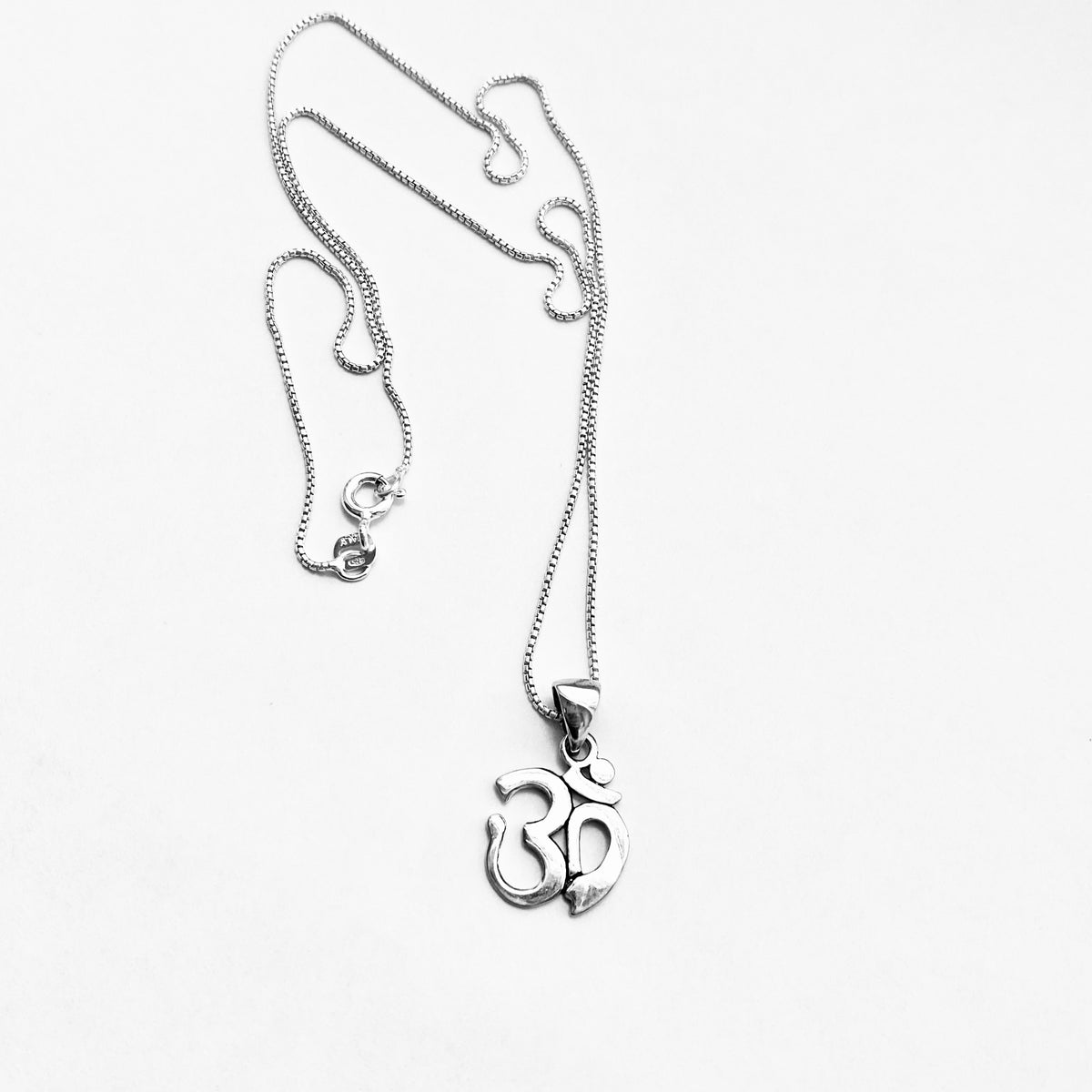 925 Sterling Silver Small Classic OM Necklace – Yoga Spiritual Pendant Silver Chain