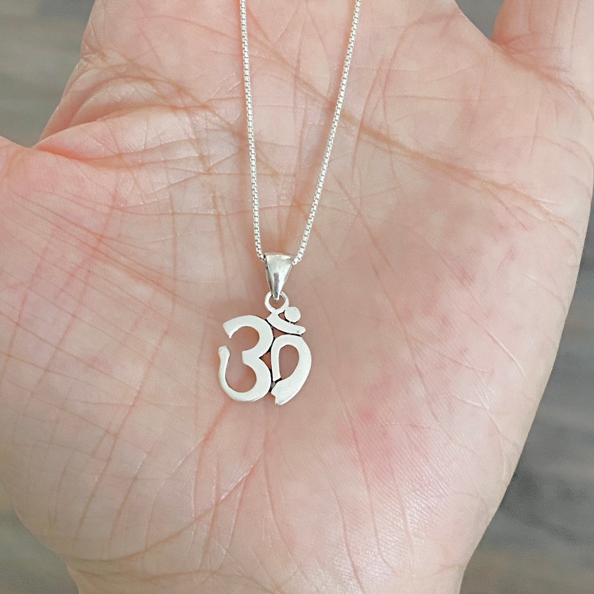925 Sterling Silver Small Classic OM Necklace – Yoga Spiritual Pendant Silver Chain