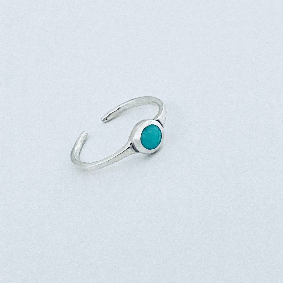 Sterling Silver Small Synthetic Turquoise Toe Ring – Dainty Minimalist Boho Rings