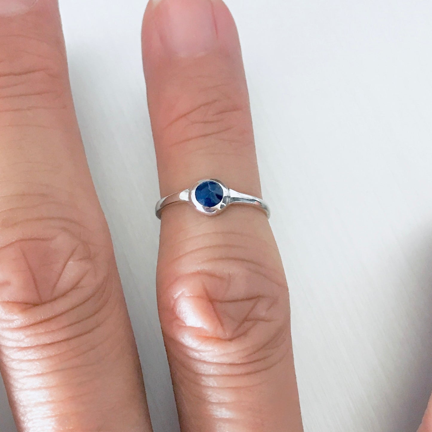 Sterling Silver Small Synthetic Sodalite Toe Ring – Dainty Minimalist Stone Rings