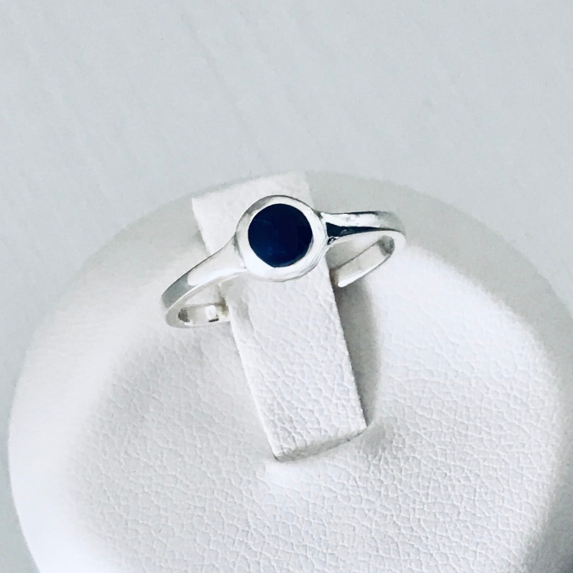 Sterling Silver Small Synthetic Sodalite Toe Ring – Dainty Minimalist Stone Rings