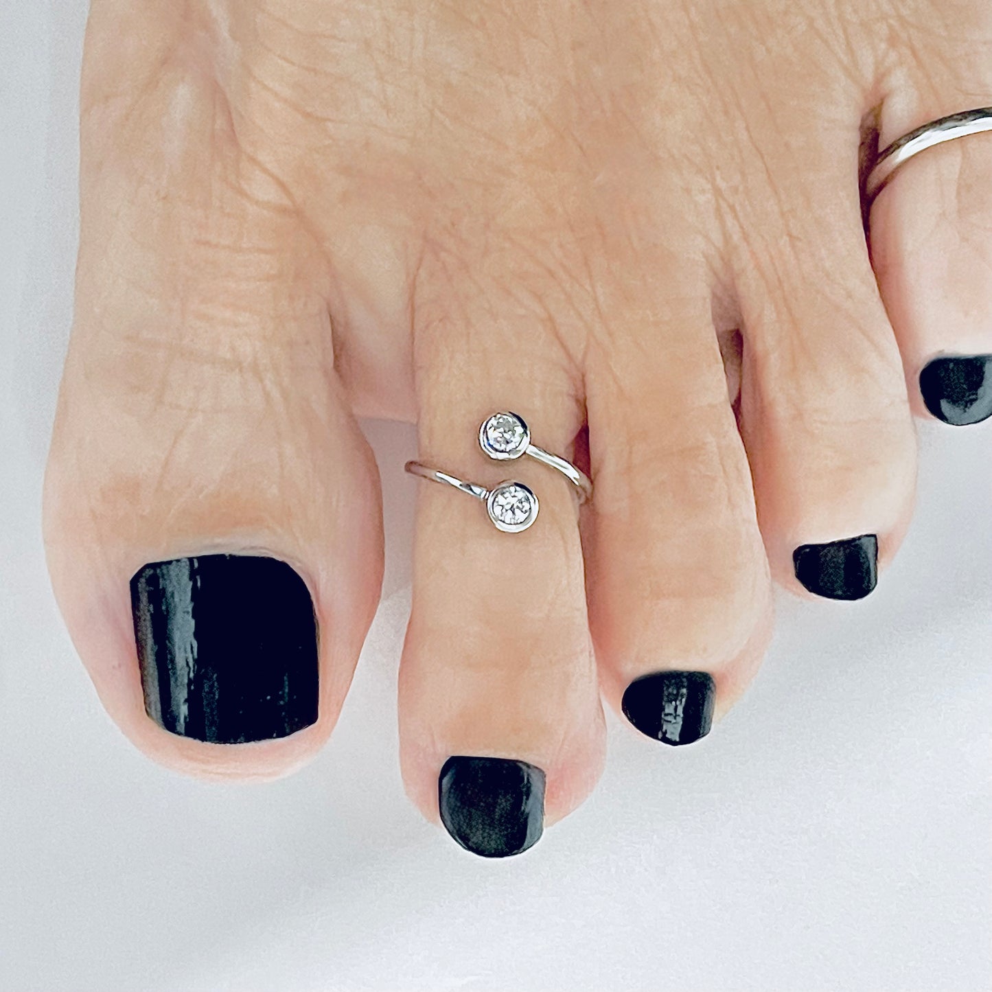 925 Sterling Silver Wraparound Round CZ Toe Ring | Minimalist Dainty Silver Rings