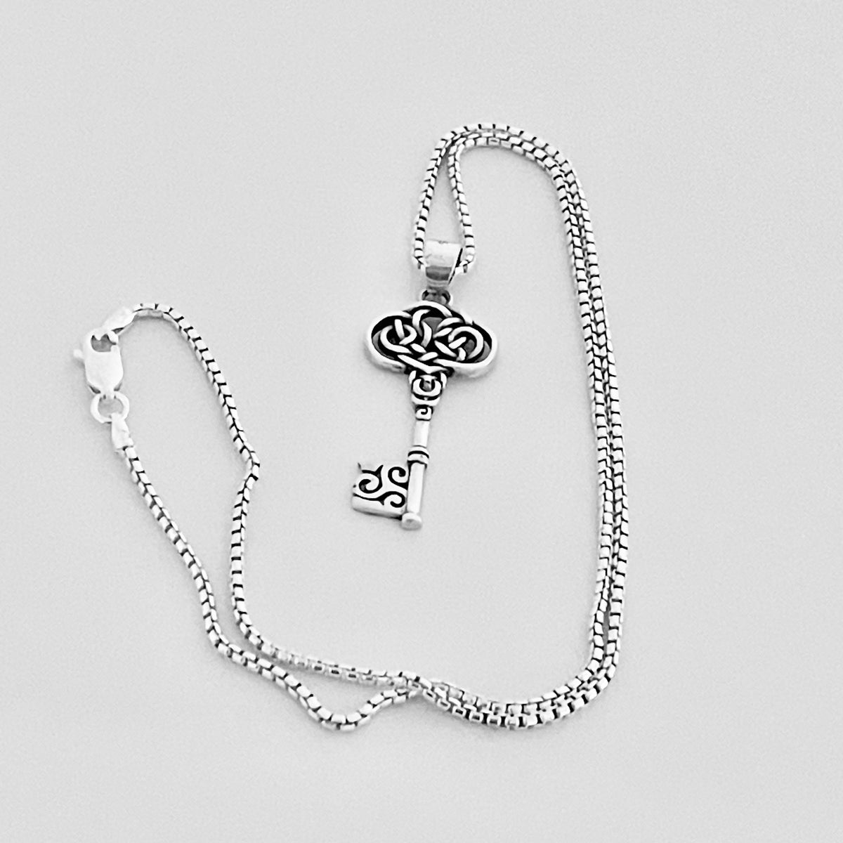 925 Sterling Silver Celtic Triskele Key Necklace | Trinity Love Knot Silver Chain