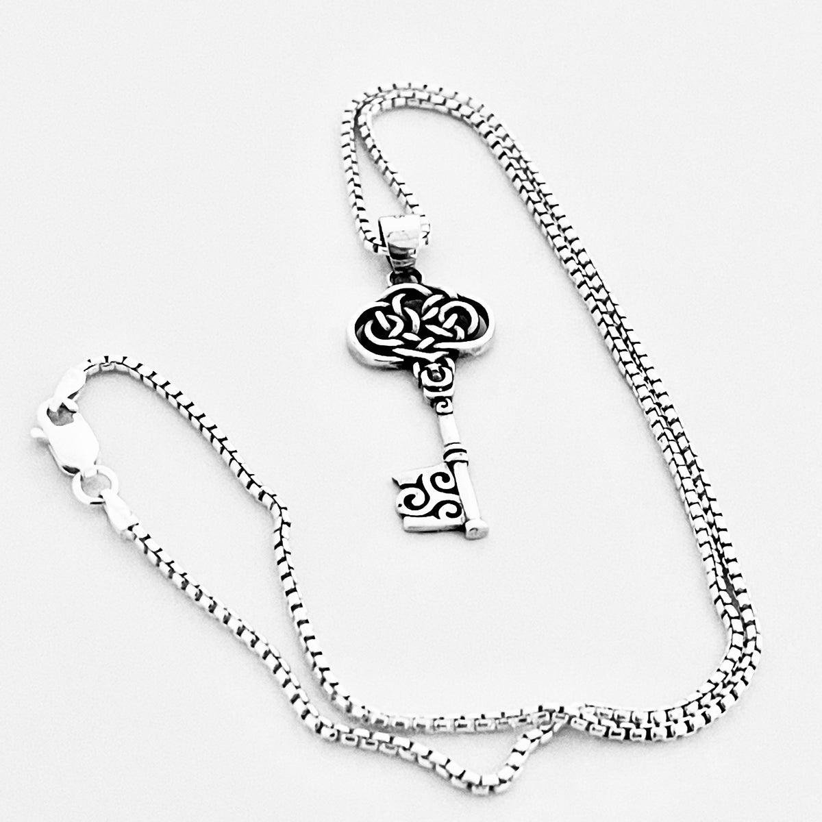 925 Sterling Silver Celtic Triskele Key Necklace | Trinity Love Knot Silver Chain